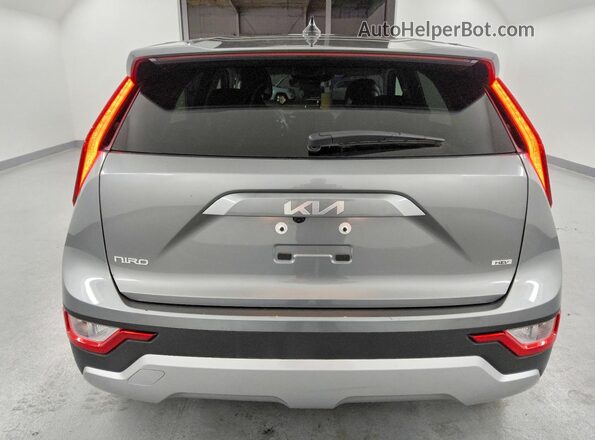 KNDCP3LE3T5336198 2026 KIA NIRO Серебряный 