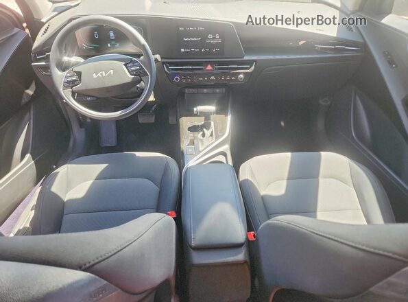 KNDCP3LE5T5327311 2026 KIA NIRO Silver 