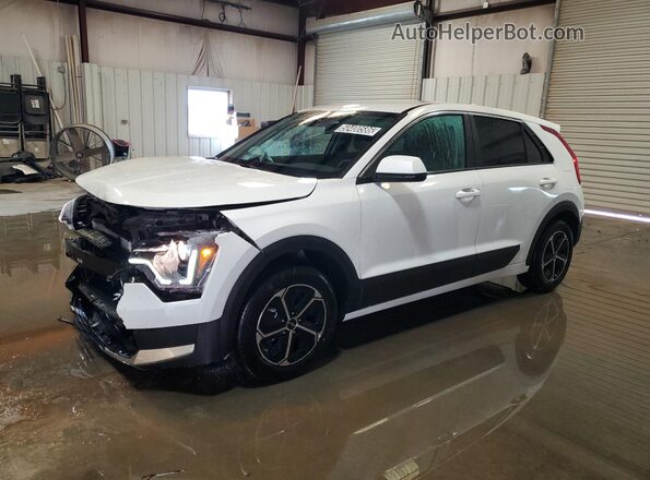 KNDCP3LE5T5347834 2026 KIA NIRO White 