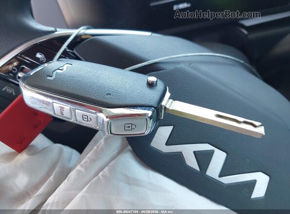 KNDCP3LE6R5184488 2024 KIA NIRO Gray წინა პანელის ხედი