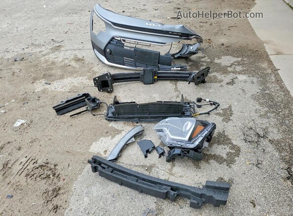 KNDCP3LEXT5320371 2026 KIA NIRO Gray Vista de la etiqueta del VIN