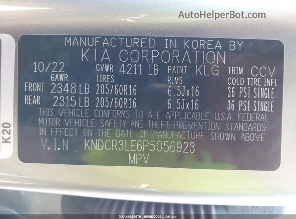 KNDCR3LE6P5056923 2023 KIA NIRO Gray 
