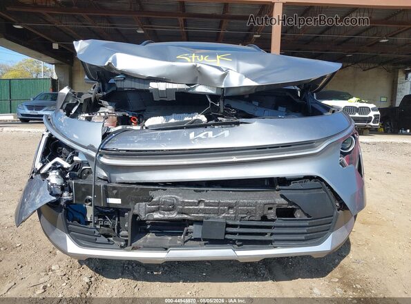 KNDCR3LE6P5056923 2023 KIA NIRO Gray 