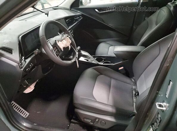 KNDCR3LE9S5260902 2025 KIA NIRO Gray Vista interior delantera