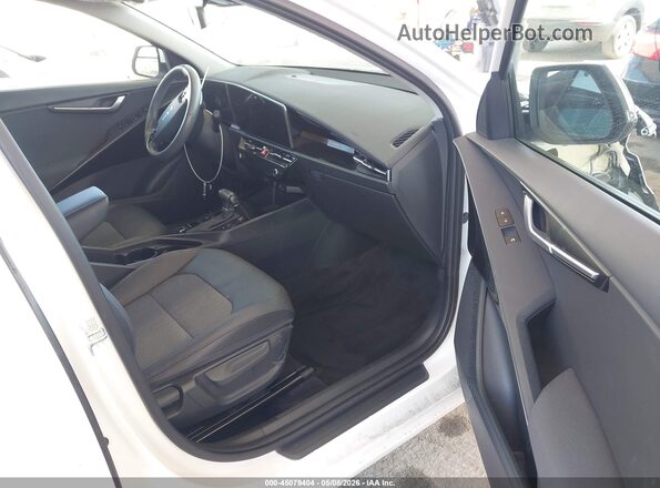 KNDCR3LEXP5080223 2023 KIA NIRO White 