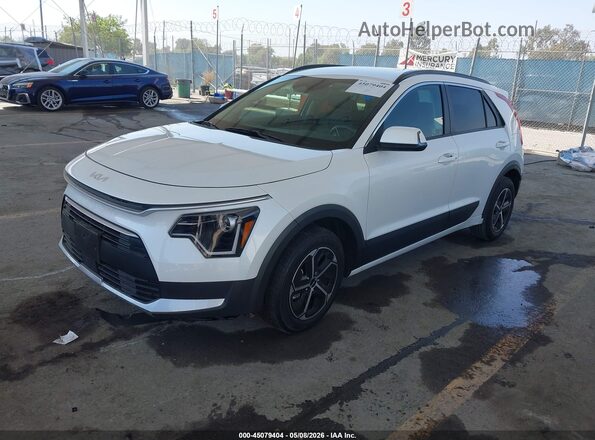 KNDCR3LEXP5080223 2023 KIA NIRO White 