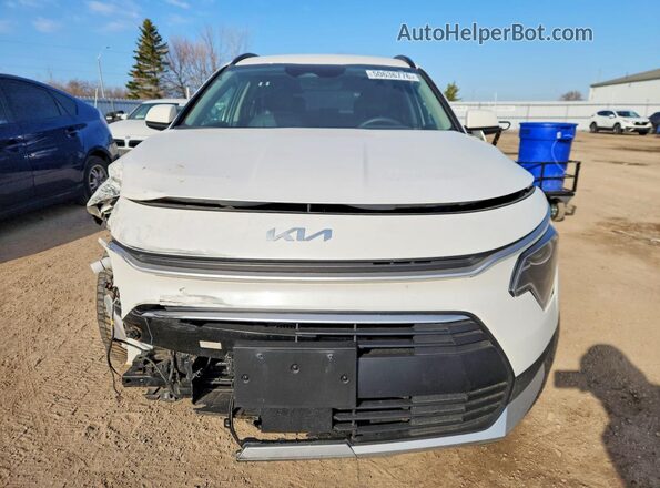 KNDCS3LF6R5202561 2024 KIA NIRO Белый 