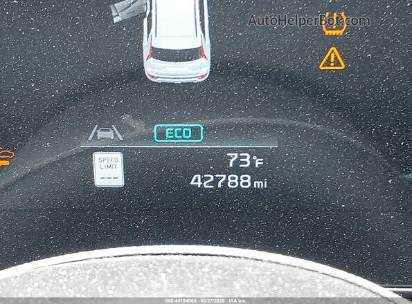 KNDCT3LE8P5059095 2023 KIA NIRO Gray 
