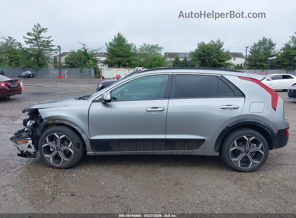 KNDCT3LE8P5059095 2023 KIA NIRO Gray 