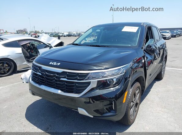 KNDEP2AA9T7872161 2026 KIA SELTOS Black Առջևի ձախ երեք քառորդ տեսարան
