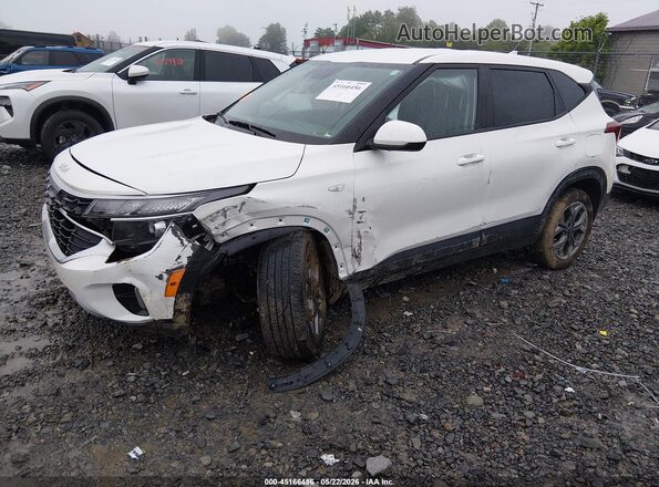 KNDEPCAA0R7620295 2024 KIA SELTOS White Vista tres cuartos delantera izquierda