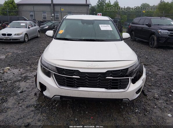 KNDEPCAA0R7620295 2024 KIA SELTOS White Vista interior trasera