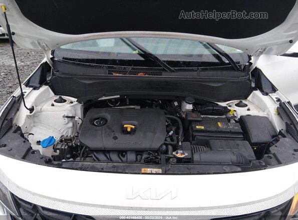 KNDEPCAA0R7620295 2024 KIA SELTOS White Vista trasera
