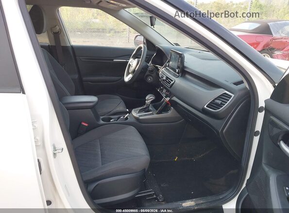 KNDEPCAA5M7188523 2021 KIA SELTOS White 