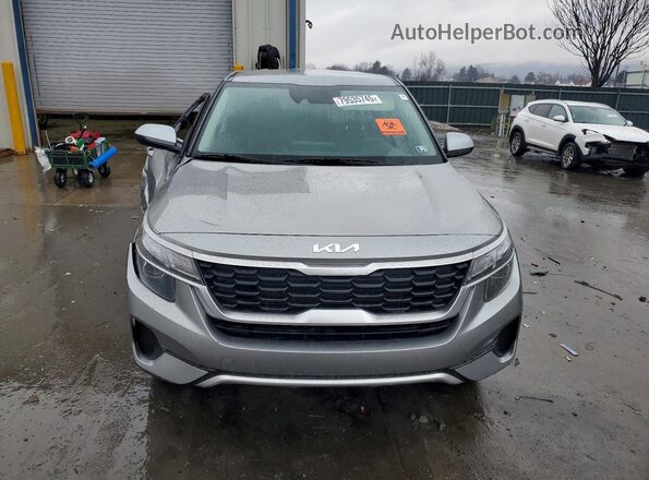 KNDEPCAA9P7385912 2023 KIA SELTOS Silver Вид спереду