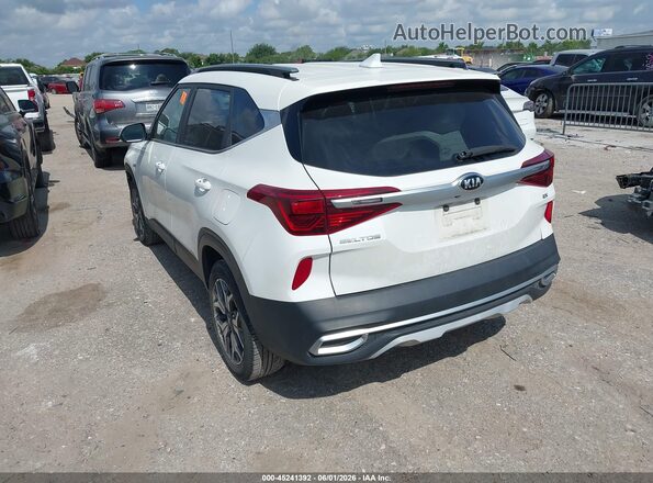 KNDERCAA2M7158289 2021 KIA SELTOS Белый Задняя левая четверть