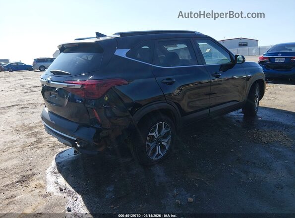 KNDERCAAXM7224409 2021 KIA SELTOS Black უკანა მარჯვენა