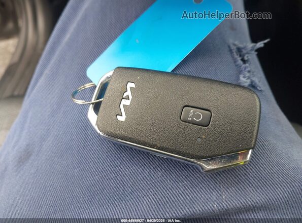 KNDERCAAXT7857748 2026 KIA SELTOS Серый Вид панели приборов