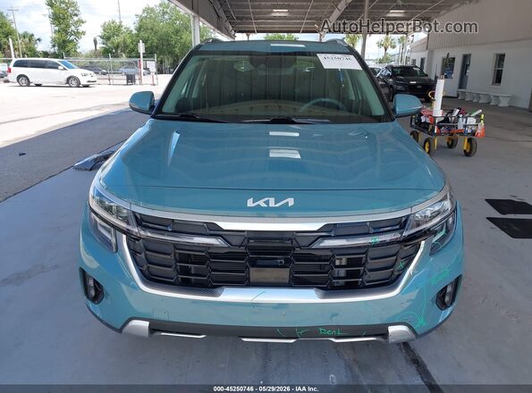 KNDETCA76S7681334 2025 KIA SELTOS Blue Սալոնի հետևի տեսք