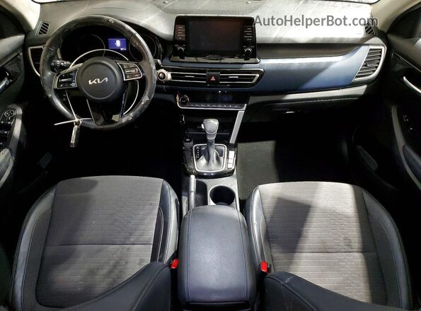 KNDEU2AA7P7370005 2023 KIA SELTOS Черный Вид панели приборов