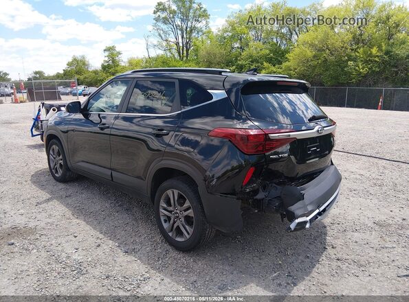 KNDEU2AA8M7115486 2021 KIA SELTOS Black 