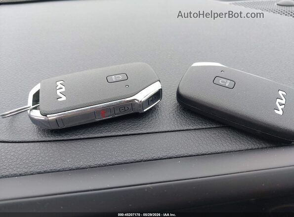 KNDEU2AA9S7687146 2025 KIA SELTOS White Widok deski rozdzielczej
