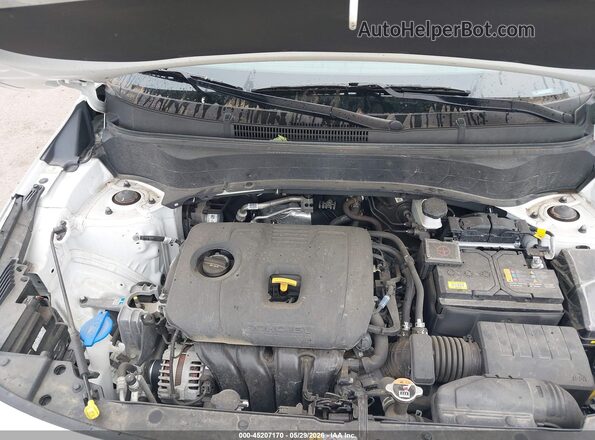 KNDEU2AA9S7687146 2025 KIA SELTOS White Widok z tyłu