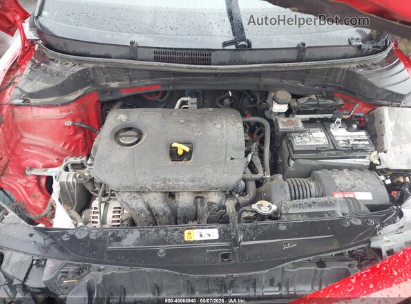 KNDJ23AU3N7162754 2022 KIA SOUL Red Widok z tyłu
