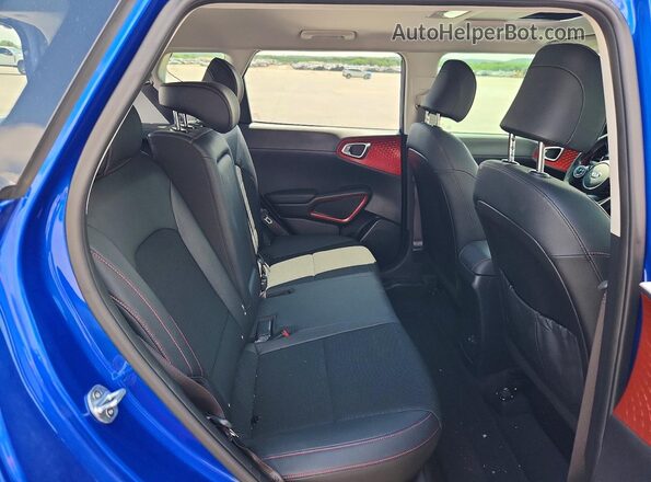 KNDJ53AF5M7739484 2021 KIA SOUL Blue 