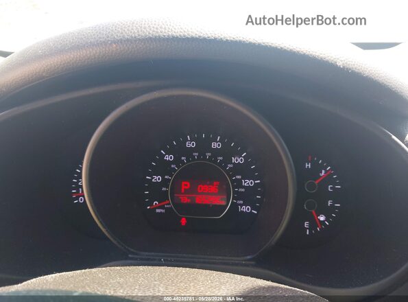 KNDJN2A29G7847862 2016 KIA SOUL White Вид задніх сидінь