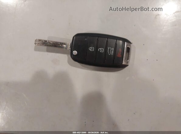 KNDJP3A56H7464800 2017 KIA SOUL Красный Вид панели приборов