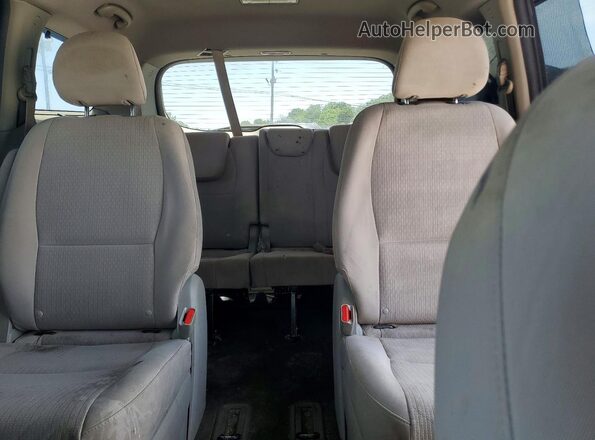 KNDMB5C11G6105666 2016 KIA SEDONA Gray Vista de los asientos traseros