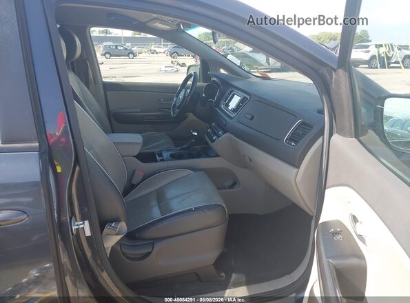 KNDMB5C11H6269405 2017 KIA SEDONA Gray 