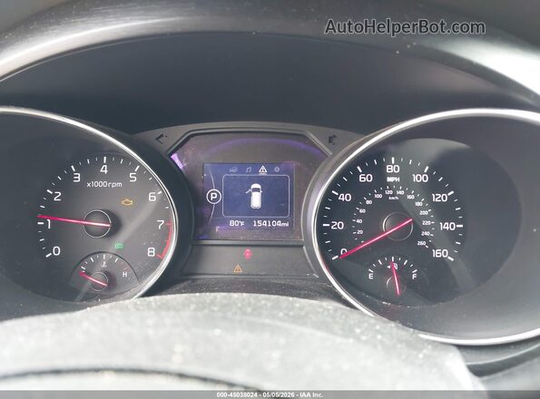KNDMB5C12H6255206 2017 KIA SEDONA White Вид задніх сидінь