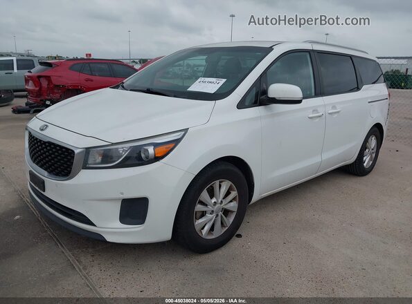 KNDMB5C12H6255206 2017 KIA SEDONA White Передня ліва чверть