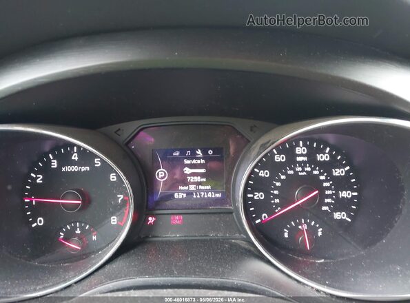 KNDMB5C12H6266867 2017 KIA SEDONA Золотой Вид задних сидений