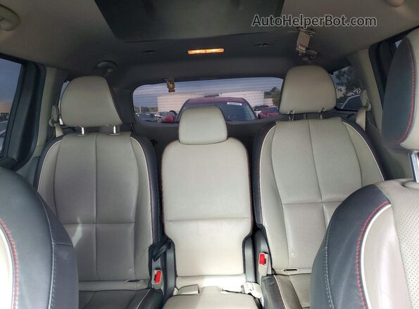 KNDMB5C13J6373285 2018 KIA SEDONA Charcoal Rear seats view