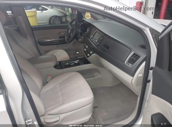 KNDMB5C13K6549740 2019 KIA SEDONA White Սալոնի դիմացի տեսք