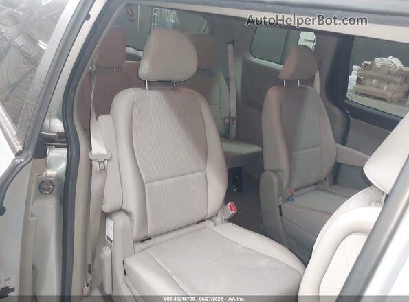 KNDMB5C13K6549740 2019 KIA SEDONA White VIN կոդի պիտակի տեսք