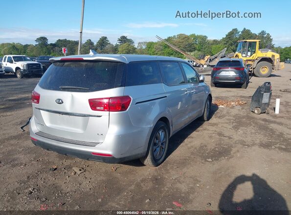 KNDMB5C13L6600641 2020 KIA SEDONA Silver Trasero derecho