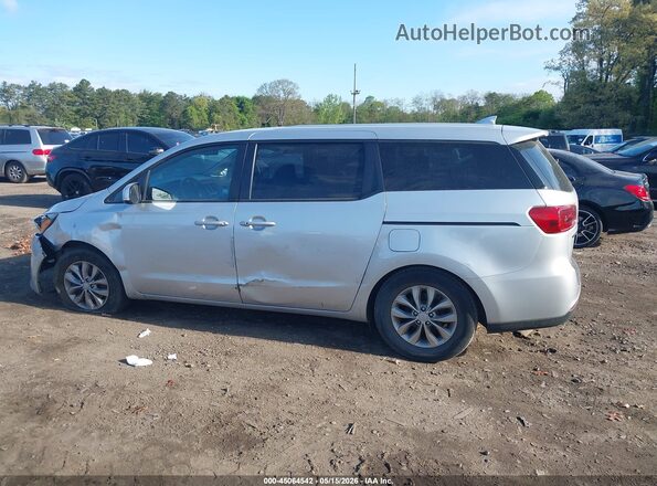 KNDMB5C13L6600641 2020 KIA SEDONA Silver Vista interior de 360 grados