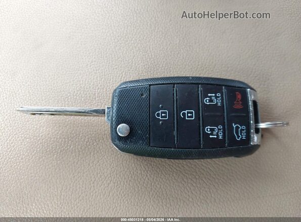KNDMB5C14G6120310 2016 KIA SEDONA Cream წინა პანელის ხედი