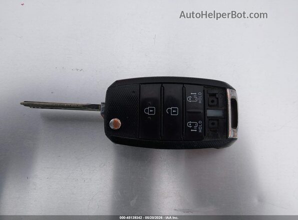 KNDMB5C16G6099234 2016 KIA SEDONA Белый Вид панели приборов