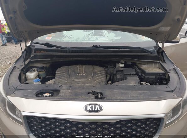 KNDMB5C16G6211434 2016 KIA SEDONA Tan Rear view