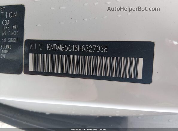 KNDMB5C16H6327038 2017 KIA SEDONA White Widok komory silnika