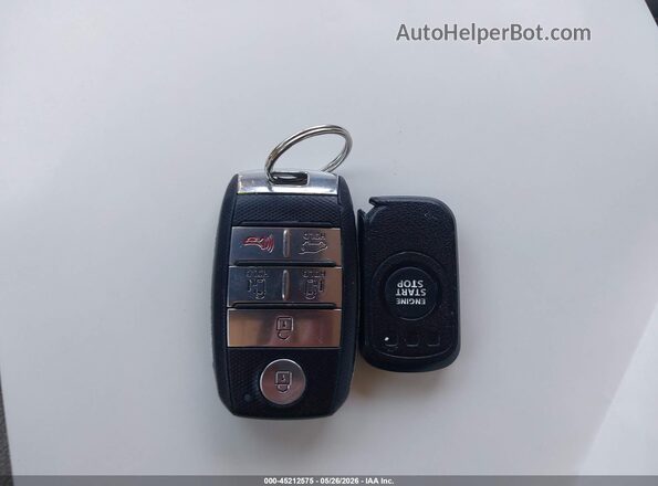 KNDMB5C18G6209569 2016 KIA SEDONA Silver 