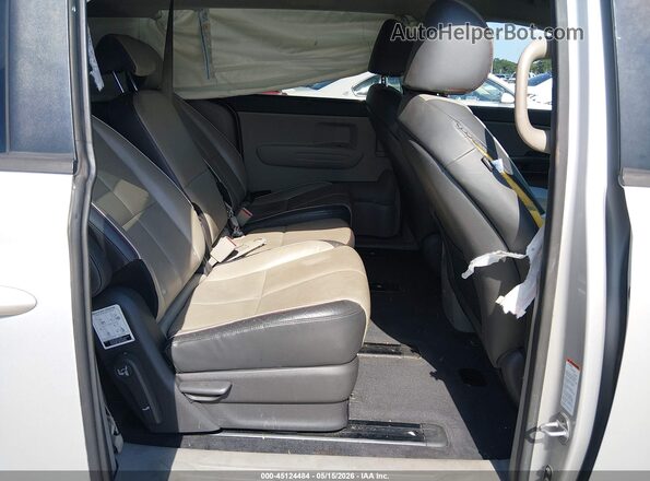 KNDMB5C18H6254237 2017 KIA SEDONA Silver 
