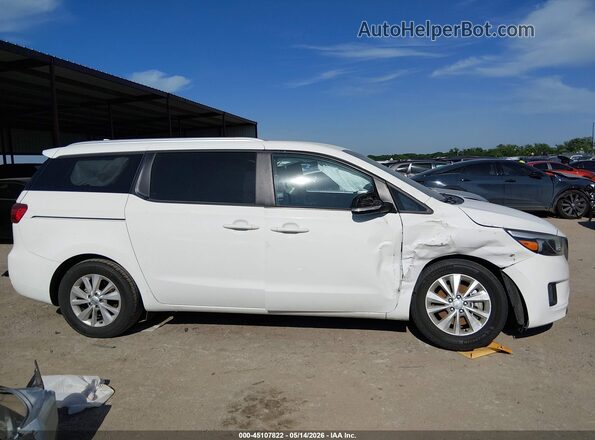KNDMB5C19G6153805 2016 KIA SEDONA White Widok wnętrza z tyłu