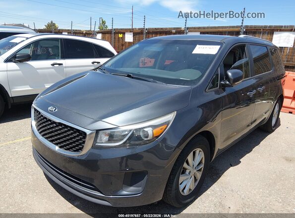 KNDMB5C19H6284380 2017 KIA SEDONA Серебряный Передняя левая четверть