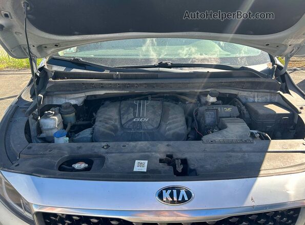 KNDMB5C19J6383643 2018 KIA SEDONA Gray წინა სალონის ხედი